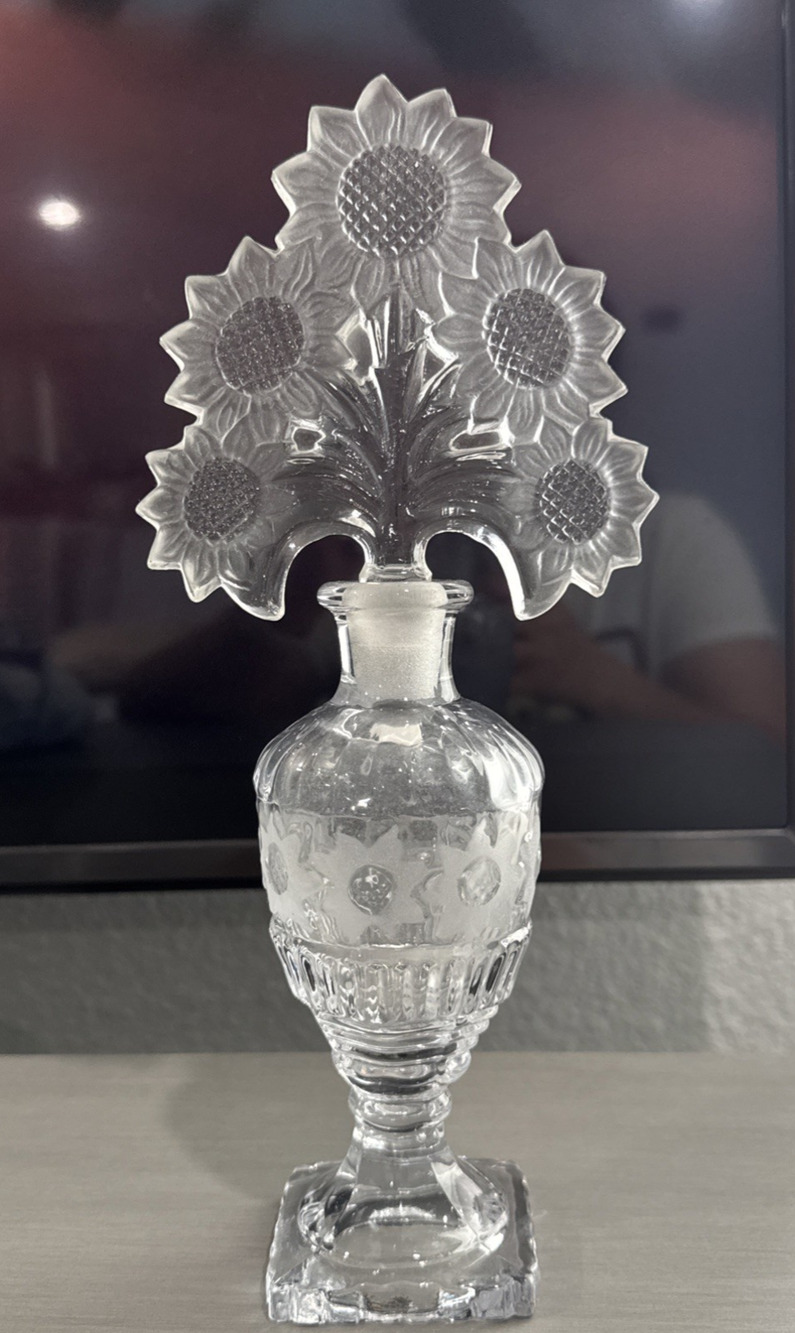 VTG Imperial Glass Co. For Irice 1940’s Clear Sunflower Perfume Bottle & Stopper